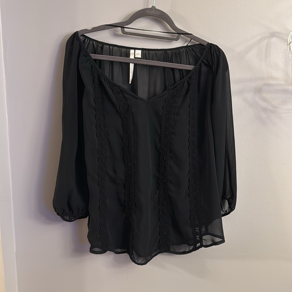 Black sheer top - Picture 2 of 4